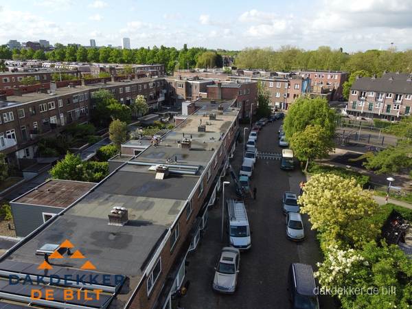 Luchtfoto dakinspectie woonwijk in De Bilt